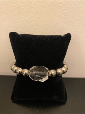 Silver Bead Bracelet with Clear Faceted Center